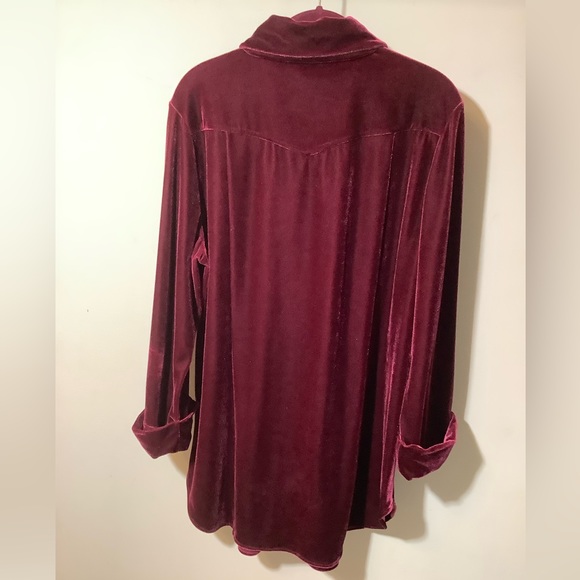 Soft Surrounding burgundy velvet top with ruffle button placard in front NWOT XL - Picture 2 of 2